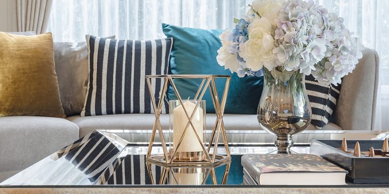 The Art of Arranging Decorative Pillows